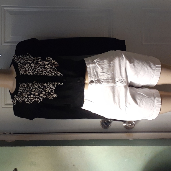 M M Couture women's sweater - Picture 1 of 9